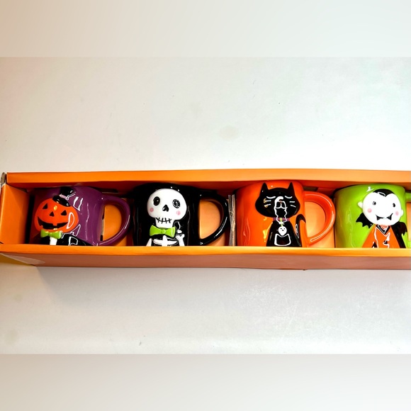 Set of 4 Halloween Ceramic Espresso Coffee Mugs Vampire Cat Skeleton Pumpkin - Picture 6 of 12